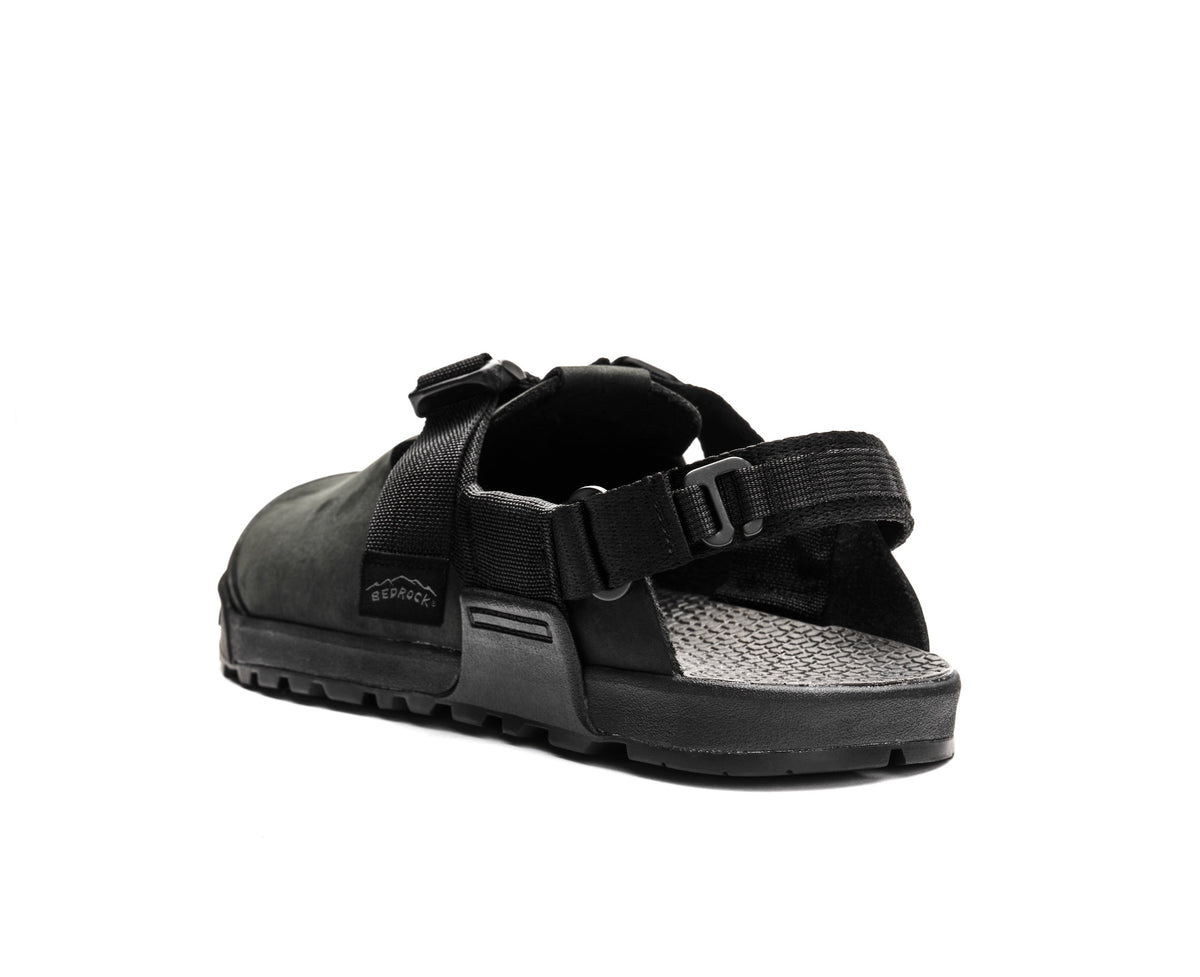 Obsidian Dark Gray Mountain Clogs sHeel view