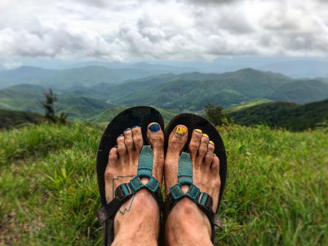 eftermiddag symmetri Uafhængig Thru-Hiking the Appalachian Trail in Sandals: An Interview with Elliot -  Bedrock Sandals