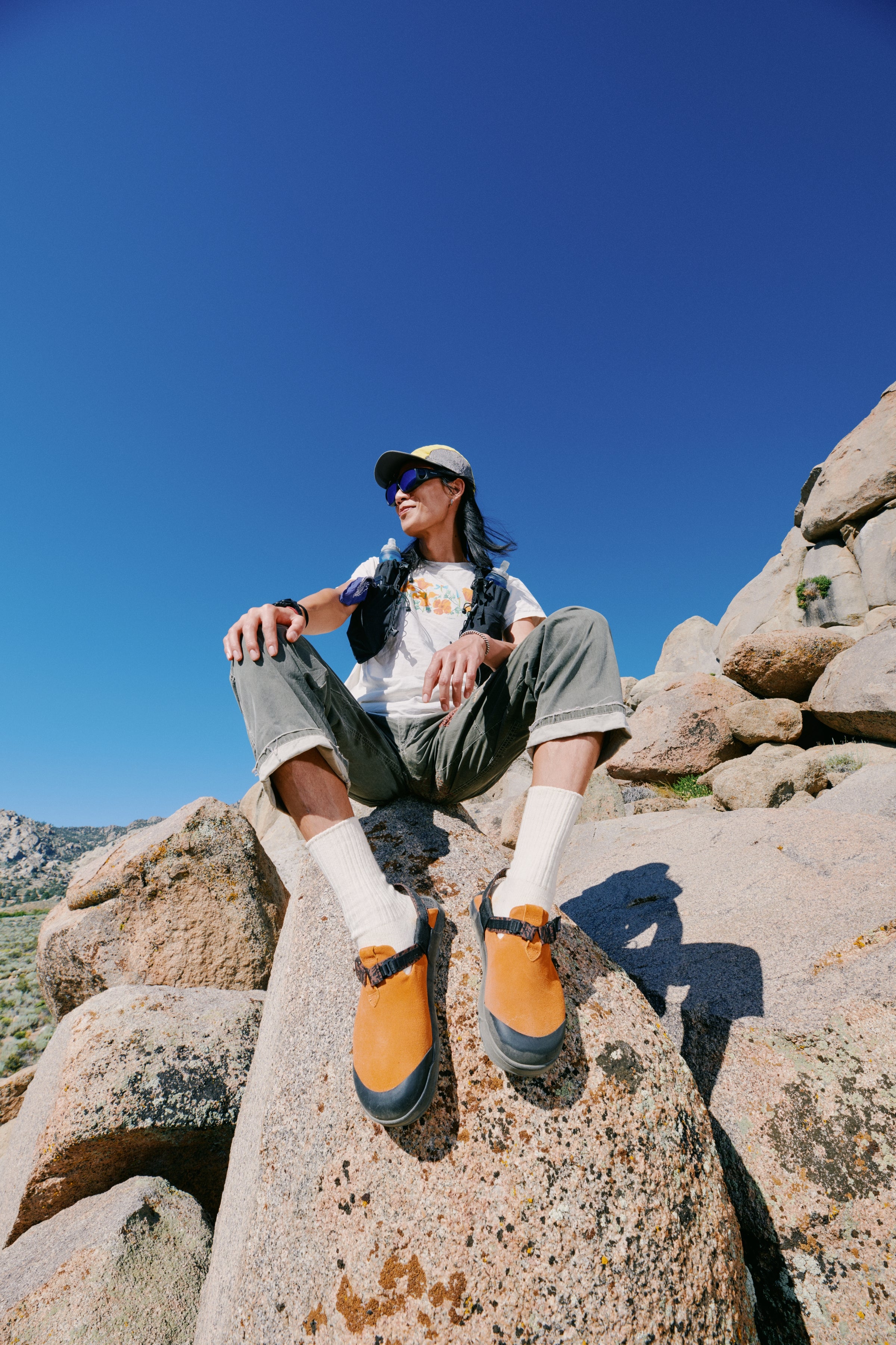 FW26_Bedrock_Scramb_Chanterelle_Rocks.jpg