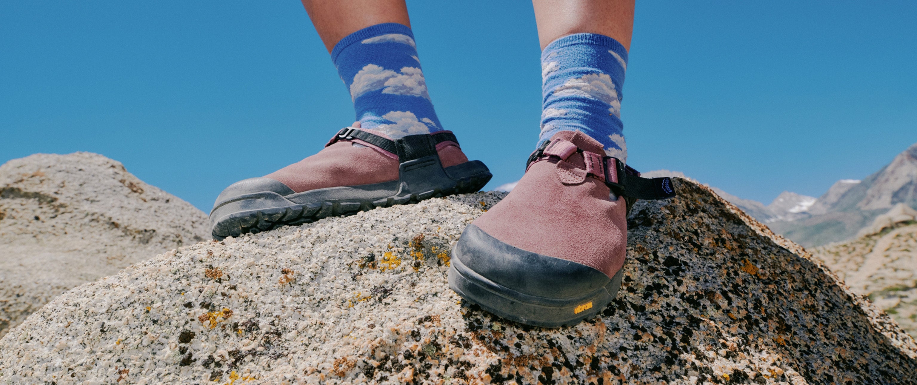 Wide_Cloud_Feet.jpg